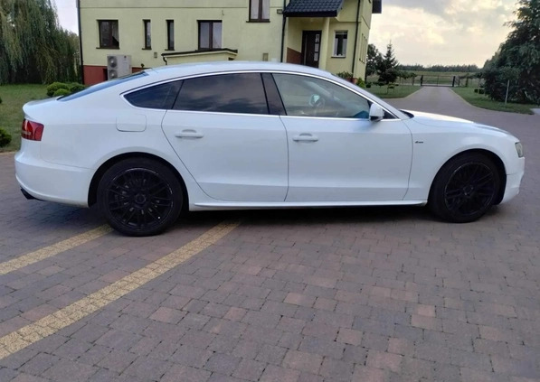 Audi A5 cena 37900 przebieg: 210756, rok produkcji 2011 z Kamieńsk małe 172